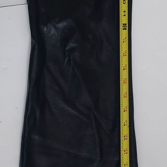 Aeropostal Black Pleather Mid Rise Flare Leg Pull On Pants/Leggings Size Small - Picture 5 of 7